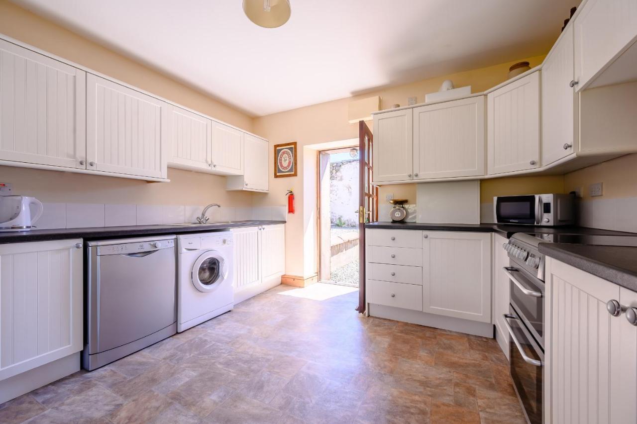 Tower Cottage Millom Bagian luar foto