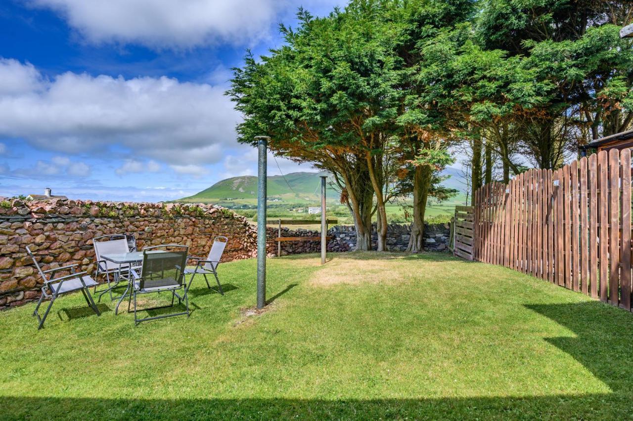 Tower Cottage Millom Bagian luar foto