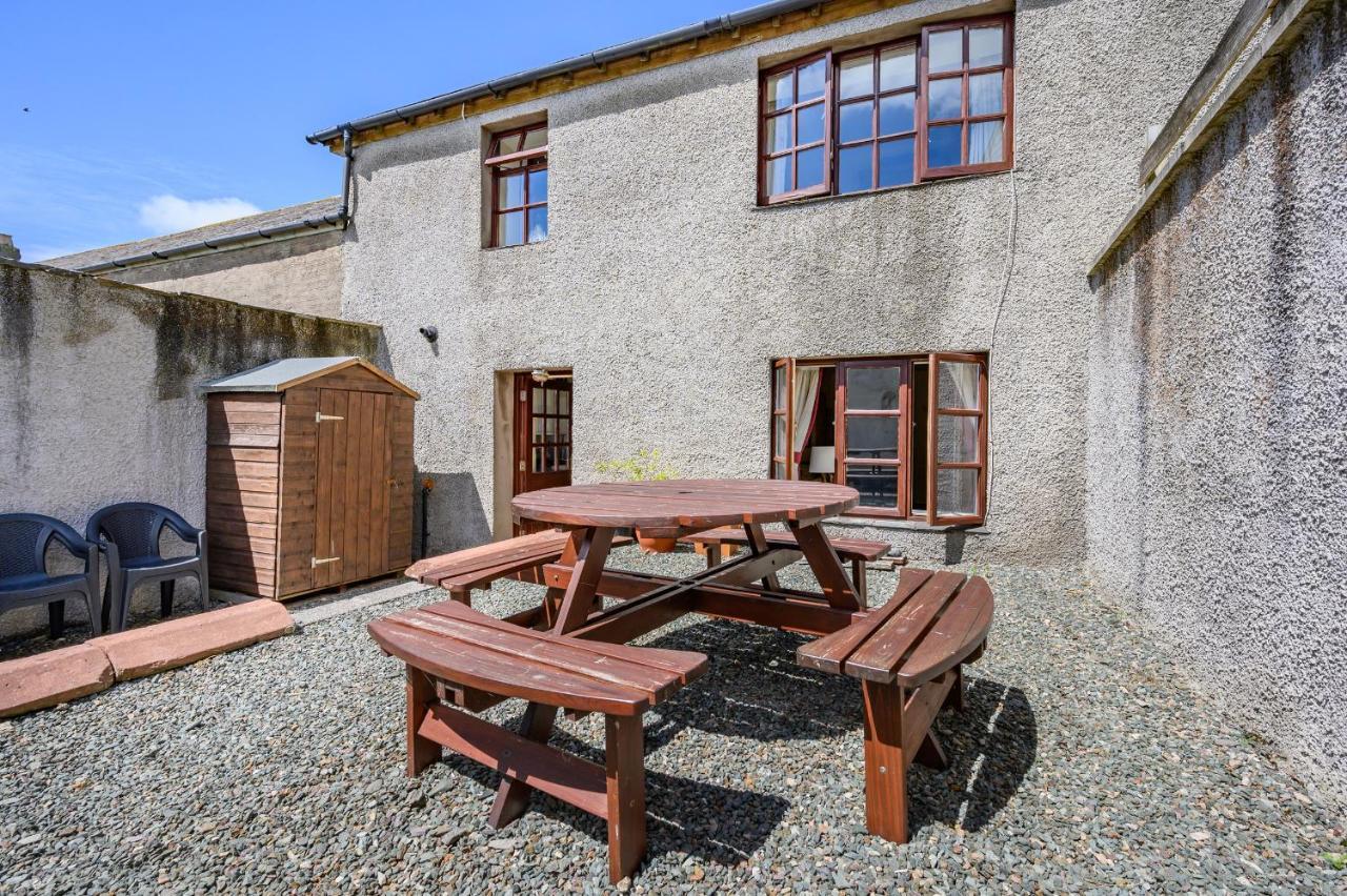 Tower Cottage Millom Bagian luar foto