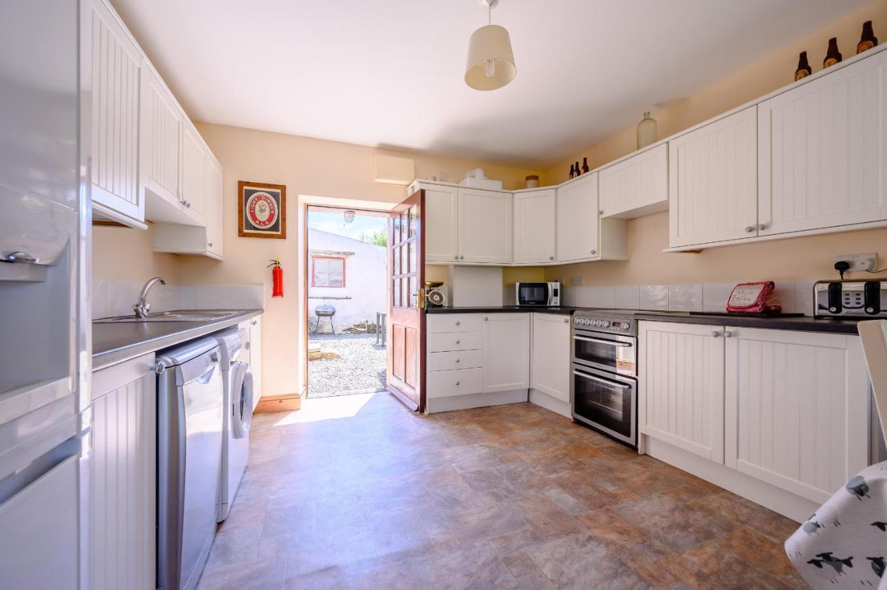 Tower Cottage Millom Bagian luar foto
